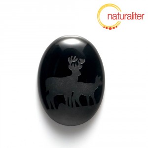 Onyx - kabošon s jelenem a laní 40x30mm Onyx - kabošon s jelenem a laní 40x30mm
