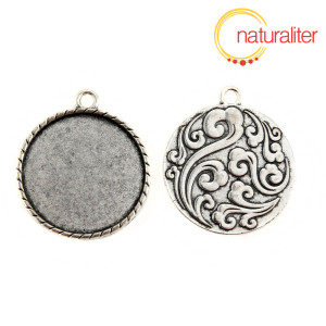 Lůžko kruh 30mm starostř&iacute;bro se vzorem, ozdobn&yacute; okraj