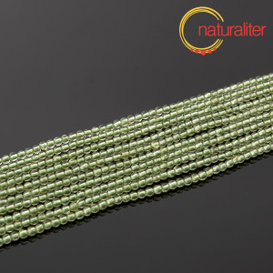 Peridot / olivín - korálky 2mm, návlek 38cm