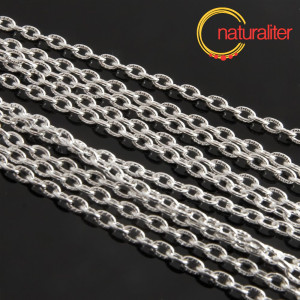 Řetízek stříbrná barva, očka 4x2.5mm, 1m
