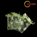 Dárkový organzový sáček světle zelený s motýly 12x9cm